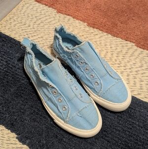 Corkys Babalu Slip On Sneaker Shoes Periwinkle Blue 7